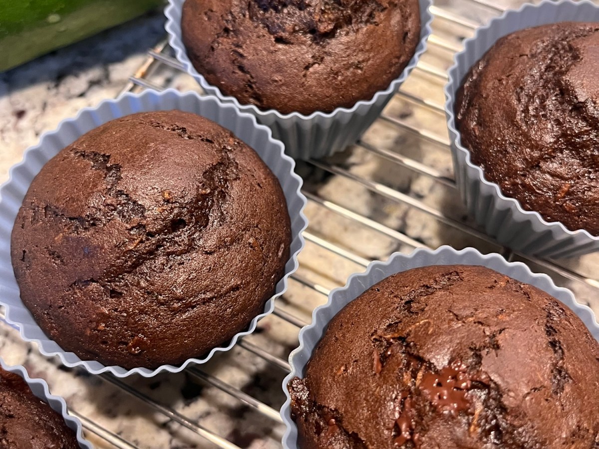 Vegan Double Chocolate Zucchini&nbsp;Muffins